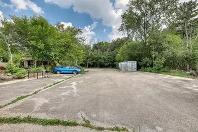 20060 W Greenfield Ave, Brookfield, WI 53045 - Photo 27