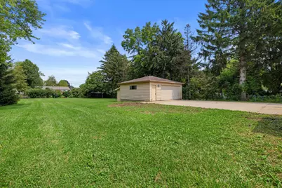 3316  3 Mile Rd, Racine, WI 53404 - Photo 23