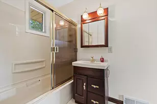 3316 3 Mile Rd, Racine, WI 53404 - Photo 15