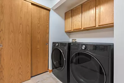 18650  Emerald Cir #E, Brookfield, WI 53045 - Photo 15