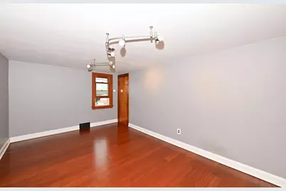 1828 E Eden Pl, Saint Francis, WI 53235 - Photo 19