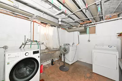 1828 E Eden Pl, Saint Francis, WI 53235 - Photo 25