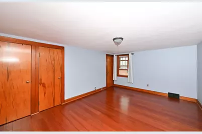 1828 E Eden Pl, Saint Francis, WI 53235 - Photo 17