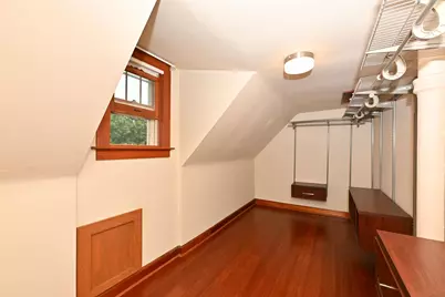 1828 E Eden Pl, Saint Francis, WI 53235 - Photo 21