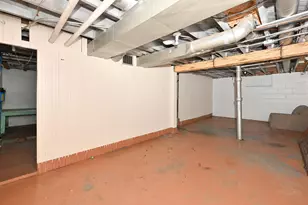 1828 E Eden Pl, Saint Francis, WI 53235 - Photo 27