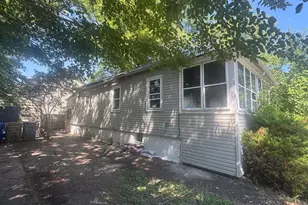 1822 58th St, Kenosha, WI 53140 - Photo 3