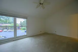9256 N 70th St, Milwaukee, WI 53223 - Photo 9