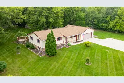 7841  Pathfinder Ln, Farmington, WI 53090 - Photo 1