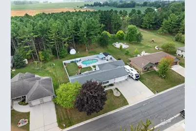 407 S 5th St, Reedsville, WI 54230 - Photo 1