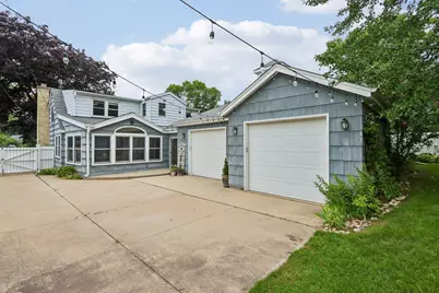 8208 N Santa Monica Blvd, Fox Point, WI 53217 - Photo 35