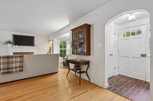 8208 N Santa Monica Blvd, Fox Point, WI 53217 - Photo 5