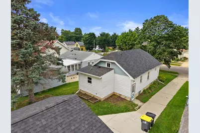 1209  Ellis St, Waukesha, WI 53186 - Photo 37