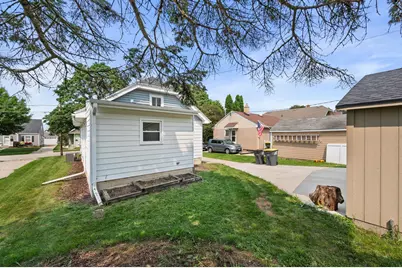 1209  Ellis St, Waukesha, WI 53186 - Photo 53