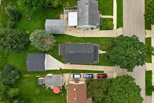 1209 Ellis St, Waukesha, WI 53186 - Photo 81