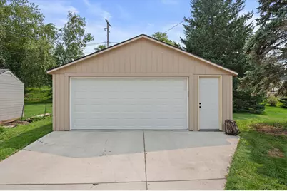 1209  Ellis St, Waukesha, WI 53186 - Photo 5