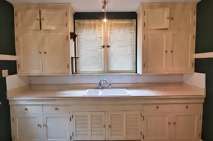 331 N 50th St, Milwaukee, WI 53208 - Photo 7