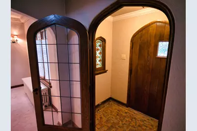 331 N 50th St, Milwaukee, WI 53208 - Photo 11