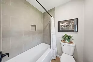 7526 W County Line Rd, Mequon, WI 53092 - Photo 37