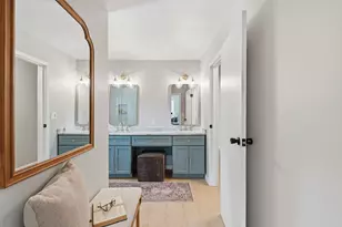 7526 W County Line Rd, Mequon, WI 53092 - Photo 27