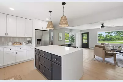 7526 W County Line Rd, Mequon, WI 53092 - Photo 13