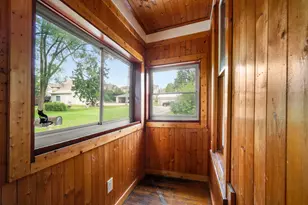 N88W16226 Park Blvd, Menomonee Falls, WI 53051 - Photo 17