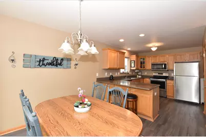 3608  Rivers Crossing Dr, Waukesha, WI 53189 - Photo 9