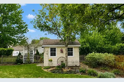 3608  Rivers Crossing Dr, Waukesha, WI 53189 - Photo 25