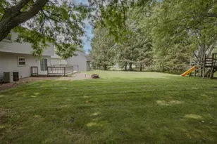 980 Bartlett Dr, Oconomowoc, WI 53066 - Photo 23