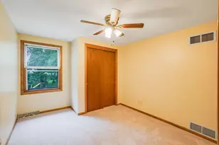 980 Bartlett Dr, Oconomowoc, WI 53066 - Photo 17