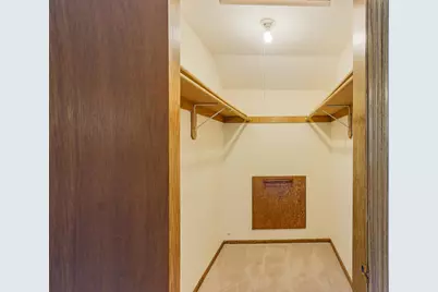 980  Bartlett Dr, Oconomowoc, WI 53066 - Photo 15