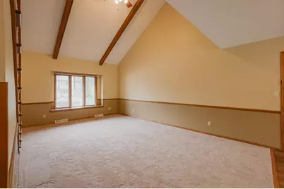980  Bartlett Dr, Oconomowoc, WI 53066 - Photo 5