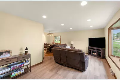 12405 W Euclid Ave, New Berlin, WI 53151 - Photo 3