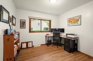 12405 W Euclid Ave, New Berlin, WI 53151 - Photo 21