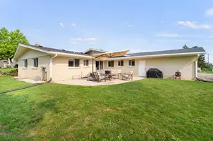 12405 W Euclid Ave, New Berlin, WI 53151 - Photo 29