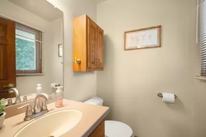 12405 W Euclid Ave, New Berlin, WI 53151 - Photo 15