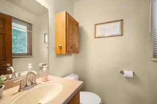 12405 W Euclid Ave, New Berlin, WI 53151 - Photo 15