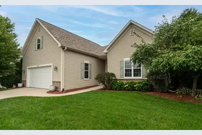 1032  Juniper Ln, Hartford, WI 53027 - Photo 1