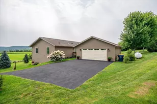 425 Fox Hollow Dr, Stoddard, WI 54658 - Photo 1