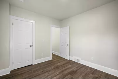 3258 N 23rd St, Milwaukee, WI 53206 - Photo 13