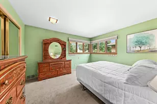 9515 W Hadley St, Milwaukee, WI 53222 - Photo 27