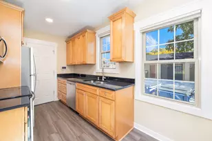 5026 N Bay Ridge Ave, Whitefish Bay, WI 53217 - Photo 5