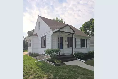 2811 S 88th St, West Allis, WI 53227 - Photo 1