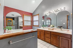 2615 Faringdon Ct, Waukesha, WI 53188 - Photo 21