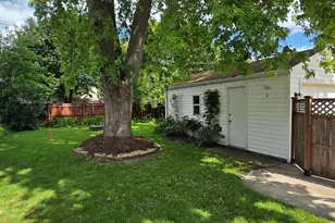2816 Gillen St, Racine, WI 53403 - Photo 3