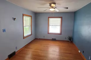 2816 Gillen St, Racine, WI 53403 - Photo 9