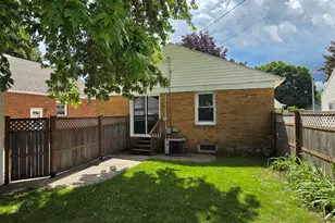 2816 Gillen St, Racine, WI 53403 - Photo 33