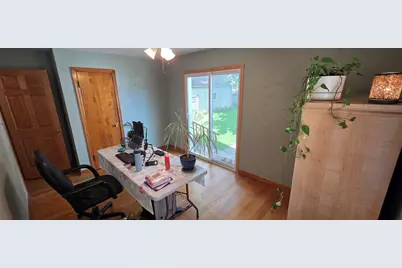 2816  Gillen St, Racine, WI 53403 - Photo 17