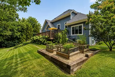 N49W15974  Caitlin Ct, Menomonee Falls, WI 53051 - Photo 3