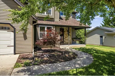 258  Clover Ln, Fredonia, WI 53021 - Photo 3