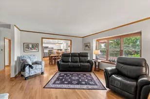 258 Clover Ln, Fredonia, WI 53021 - Photo 7